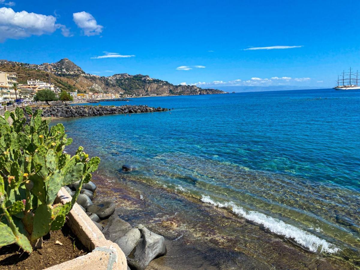 Alpha22 Apartment Giardini Naxos Eksteriør bilde