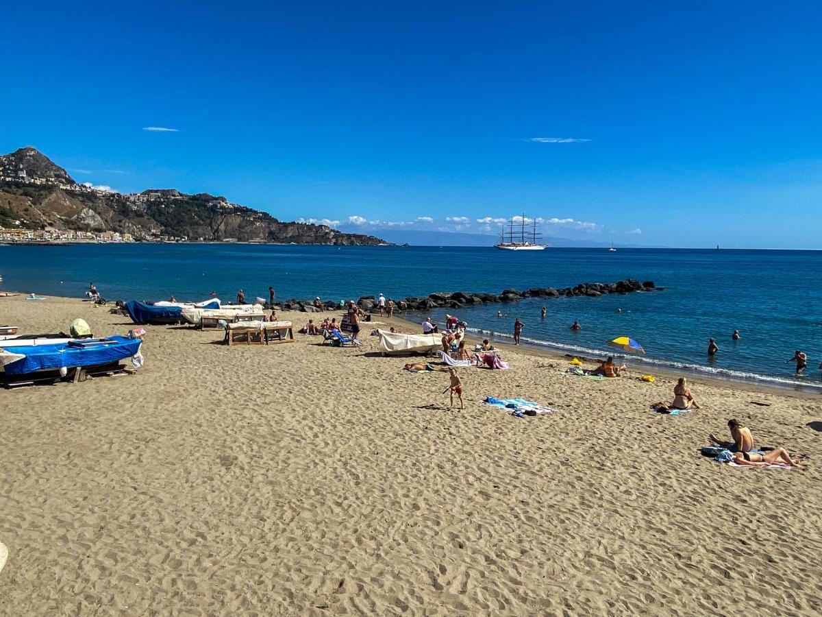Alpha22 Apartment Giardini Naxos Eksteriør bilde
