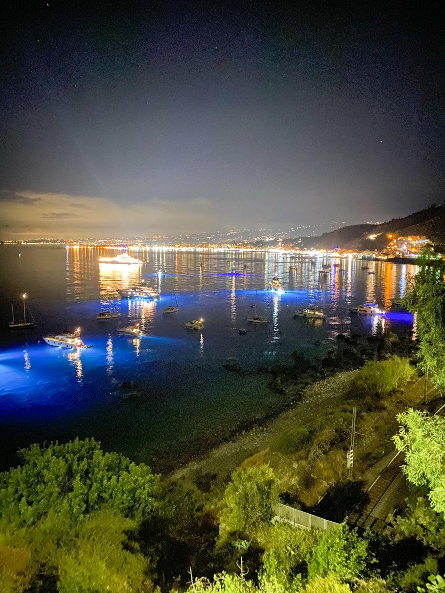 Alpha22 Apartment Giardini Naxos Eksteriør bilde